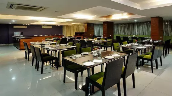 Hotel Nami Residency | Gujarat - Ahmedabad Bölgesi - Ahmedabad - Ahmedabad Kent Merkezi