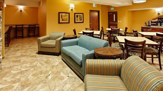 Holiday Inn Express Hotel & Suites Portland - Jantzen Beach | Oregon - Portland (ve civarı) - Portland