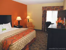 La Quinta Inn & Suites by Wyndham Tulsa Airpt / Expo Square | Oklahoma - Tulsa (ve civarı) - Tulsa