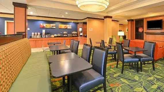 Fairfield Inn and Suites by Marriott Fort Wayne | Indiana - Fort Wayne (ve civarı) - Fort Wayne