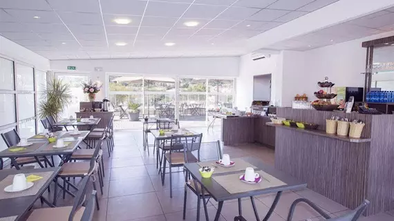 ibis Styles Hyeres Centre Gare | Provence - Alpes - Cote d'Azur - Var - Toulon - Hyeres (ve civarı) - Hyeres - Hyères Kent Merkezi