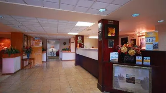 Quality Inn Orlando Airport | Florida - Orlando (ve civarı) - Orlando