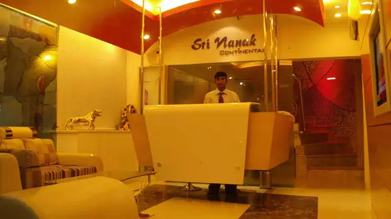 Hotel Sri Nanak Continental | Batı Delhi - Ulusal Eyalet Başkenti Delhi - Delhi (ve civarı) - Yeni Delhi - Karol Bagh