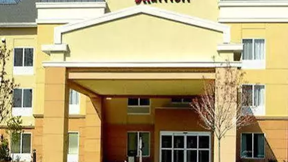 Fairfield Inn & Suites Worcester Auburn | Massachusetts - Worcester (ve civarı) - Auburn