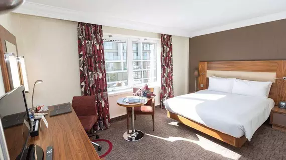 Hilton London Olympia | Londra (ve civarı) - Kensington - Holland Parkı