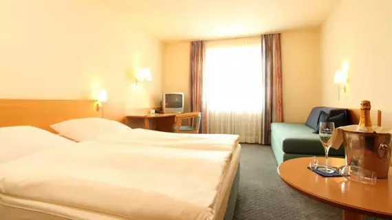 Hotel Am Moosfeld | Bavyera - Münih (ve civarı) - Trudering-Riem