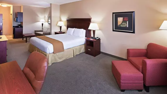 Holiday Inn Express & Suites Poteau | Oklahoma - Poteau (ve civarı) - Poteau