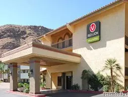 Red Lion Inn & Suites Cathedral City | Kaliforniya - Imperial County - Palm Springs (ve civarı) - Cathedral City