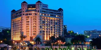 Hilton Yaounde