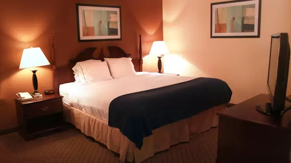 Holiday Inn Express & Suites Milton East I-10 | Florida - Pensacola (ve civarı) - Milton