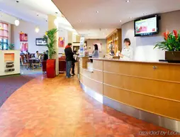 ibis London Gatwick Airport | Batı Sussex (kontluk) - Crawley