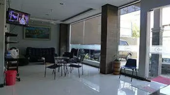 Family Guest House Surabaya | Doğu Cava - Surabaya - Gubeng