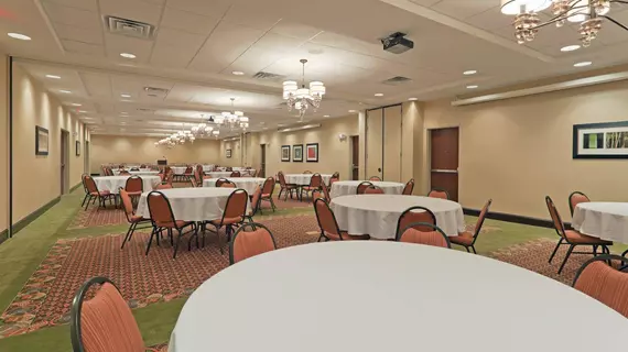 Holiday Inn Birmingham - Hoover | Alabama - Birmingham (ve civarı) - Bessemer - Hoover