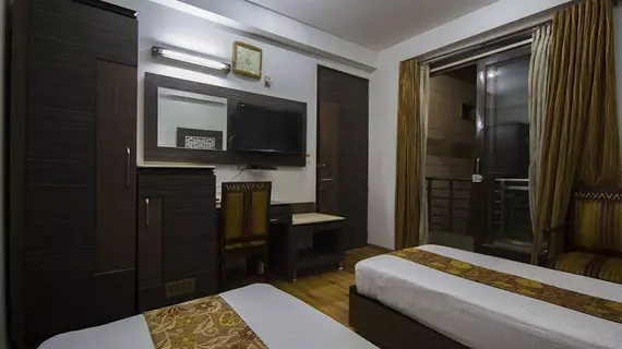 Hotel Sunstar Height | Batı Delhi - Ulusal Eyalet Başkenti Delhi - Delhi (ve civarı) - Yeni Delhi - Karol Bagh