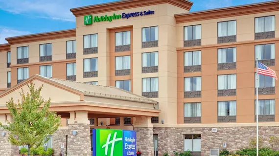 Holiday Inn Express & Suites Huntsville | Ontario - Muskoka - Huntsville (ve civarı) - Huntsville