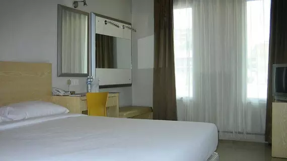 Triniti Hotel Batam | Riau Adaları - Batam