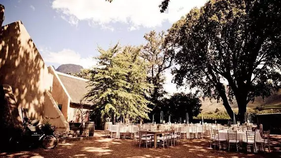 La Petite Dauphine | Western Cape (il) - West Coast DC - Drakenstein - Cape Town (ve civarı) - Franschhoek