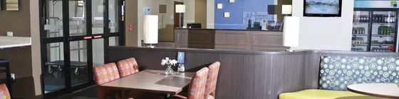 Holiday Inn Express Hotel & Suites Roseville | Michigan - Detroit (ve civarı) - Roseville