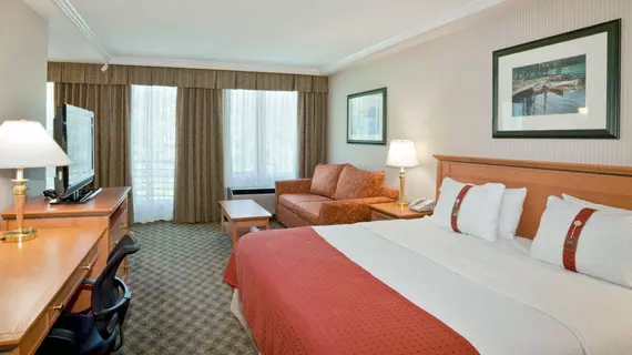 Holiday Inn North Vancouver | Britanya Kolombiyası - Vancouver (ve civarı) - North Vancouver Bölgesi