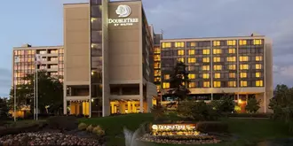 DoubleTree by Hilton Chicago - Oak Brook