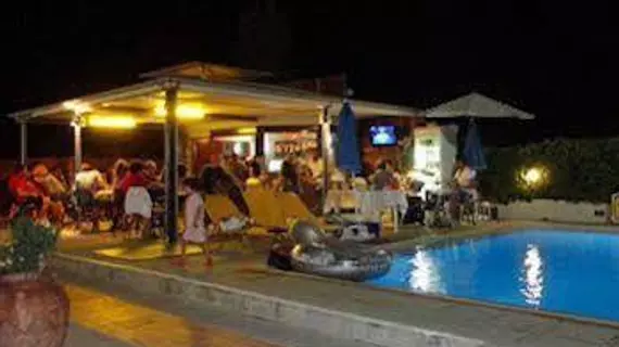 Alexandros M | Girit Adası - Hanya (bölge) - Platanias