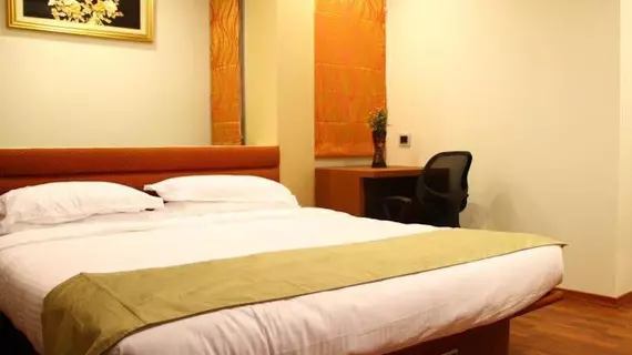 Saravana Boutique Inn | Tamil Nadu - Tiruvallur - Chennai (ve civarı) - Chennai - Fort Tondiarpet - Merkez Chennai