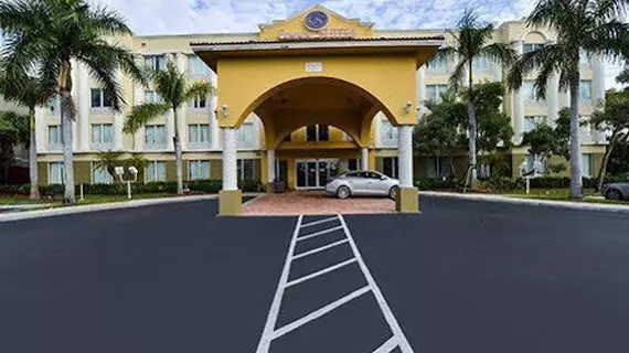 Comfort Suites Sawgrass | Florida - Fort Lauderdale (ve civarı) - Tamarac