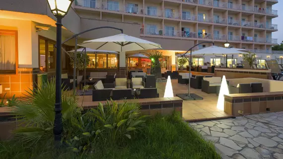 Invisa Es Pla Hotel Adults Only | Balearic Adaları - İbiza Adası - Sant Antoni de Portmany