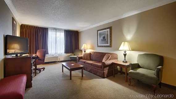 Best Western War Bonnet Inn | Montana - Miles City