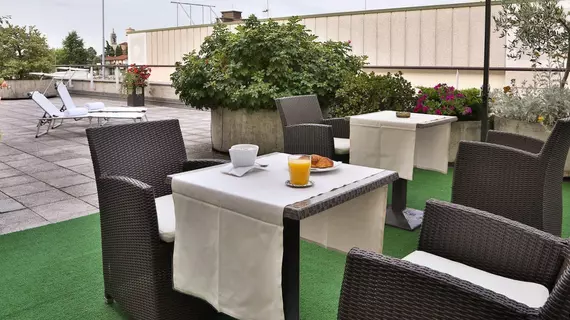 Best Western Hotel Solaf | Lombardy - Bergamo - Bergamo (ve civarı) - Medolago