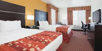 La Quinta Inn & Suites - Denver Gateway Park