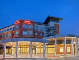 Hampton Inn & Suites Mt. Prospect | İllinois - Mount Prospect