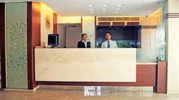 Hotel Nalanda | Gujarat - Ahmedabad Bölgesi - Ahmedabad - Ahmedabad Kent Merkezi