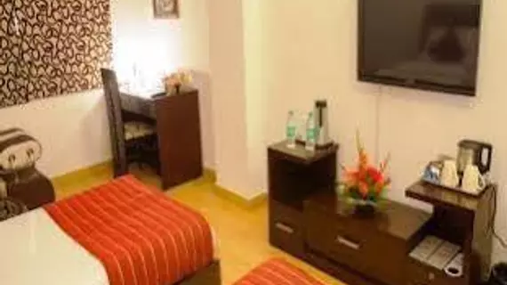 Hotel Four Sight | Haryana - Gurugram (ve civarı) - Gurugram - Sector 14