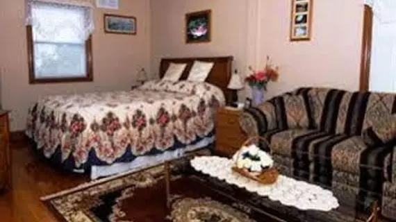 Dunn Street Inn Bed & Breakfast | Ontario - Niagara Regional Belediyesi - Niagara Şelalesi (ve civarı), Kanada - Niagara Şelalesi