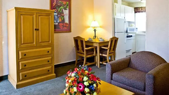 Lamplighter Inn & Suites | Kaliforniya - San Diego County - San Diego