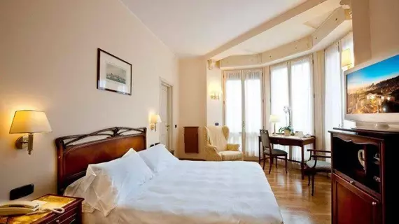 Hotel Continental Genova | Liguria - Cenova (il) - Ponente - Cenova (ve civarı) - Cenova