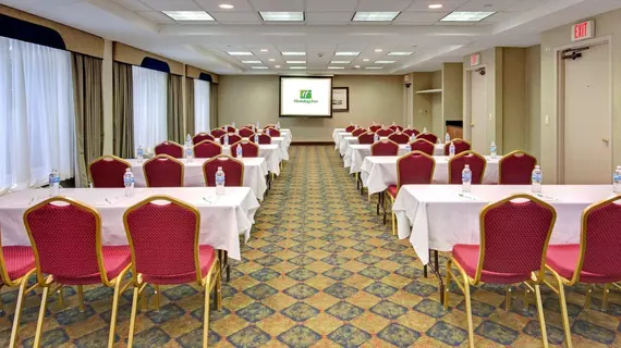 Holiday Inn Hotel & Suites Warren | Michigan - Detroit (ve civarı) - Warren