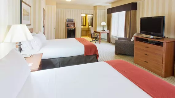 Holiday Inn Express Hotel & Suites Astoria | Oregon - Oregon Coast - Astoria