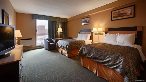 Best Western Fallsview | Ontario - Niagara Regional Belediyesi - Niagara Şelalesi (ve civarı), Kanada - Niagara Şelalesi - Fallsview