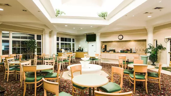 La Quinta Inn & Suites St. Louis Westport | Missouri - St. Louis (ve civarı) - Maryland Heights