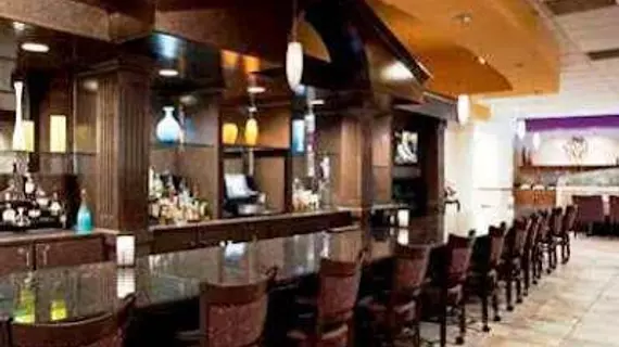 DoubleTree Suites by Hilton Cincinnati – Blue Ash | Ohio - Cincinnati (ve civarı) - Cincinnati - Sharonville