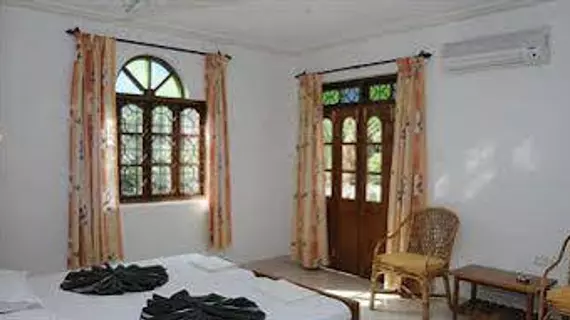 D'Souza's Holiday Homes | Goa - Kuzey Goa - Candolim