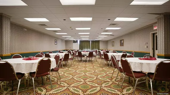 Best Western Holiday Plaza Richmond | Kentucky - Lexington (ve civarı) - Richmond