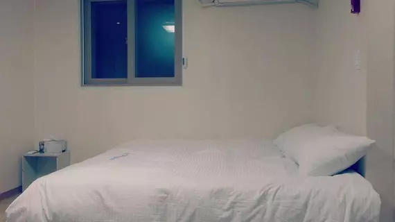 IU Guesthouse | Gyeonggi - Seul (ve civarı) - Seul - Myeongdong