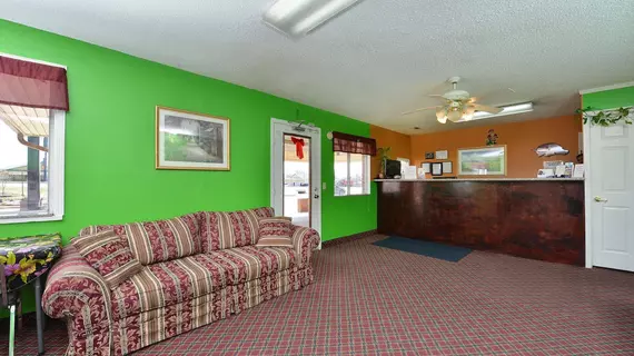 Americas Best Value Inn and Suites Siloam Springs | Arkansas - Bentonville - Fayetteville (ve civarı) - Siloam Springs