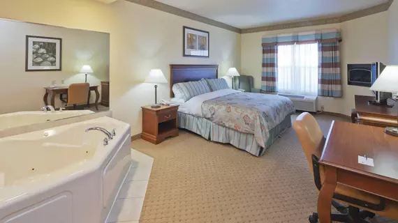 Country Inn & Suites - Appleton North | Wisconsin - Little Chute