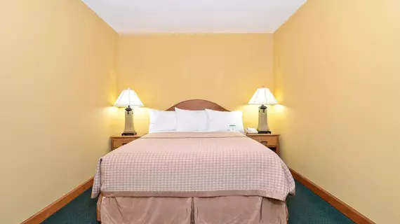 Americas Best Value Inn | Kansas - Iola (ve civarı) - Iola