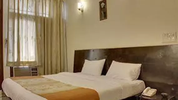 OYO Rooms Galleria | Haryana - Gurugram (ve civarı) - Gurugram