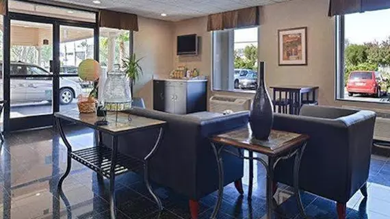 Quality Inn Temecula Valley Wine Country | Kaliforniya - Riverside County - Temecula (ve civarı) - Temecula